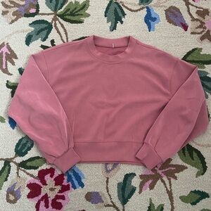Lululemon Perfectly Oversized Cropped Crew Softstreme Size 2 in Pink